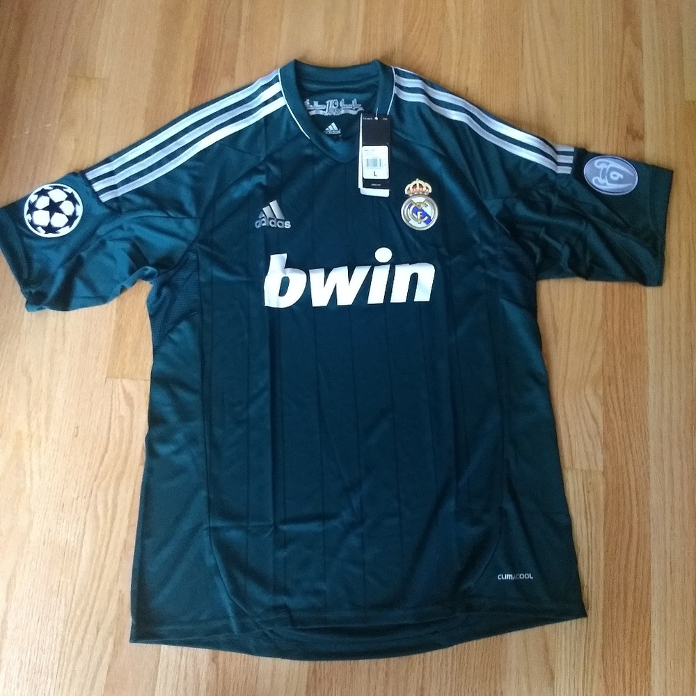 BRAND NEW 2012 Real Madrid jersey